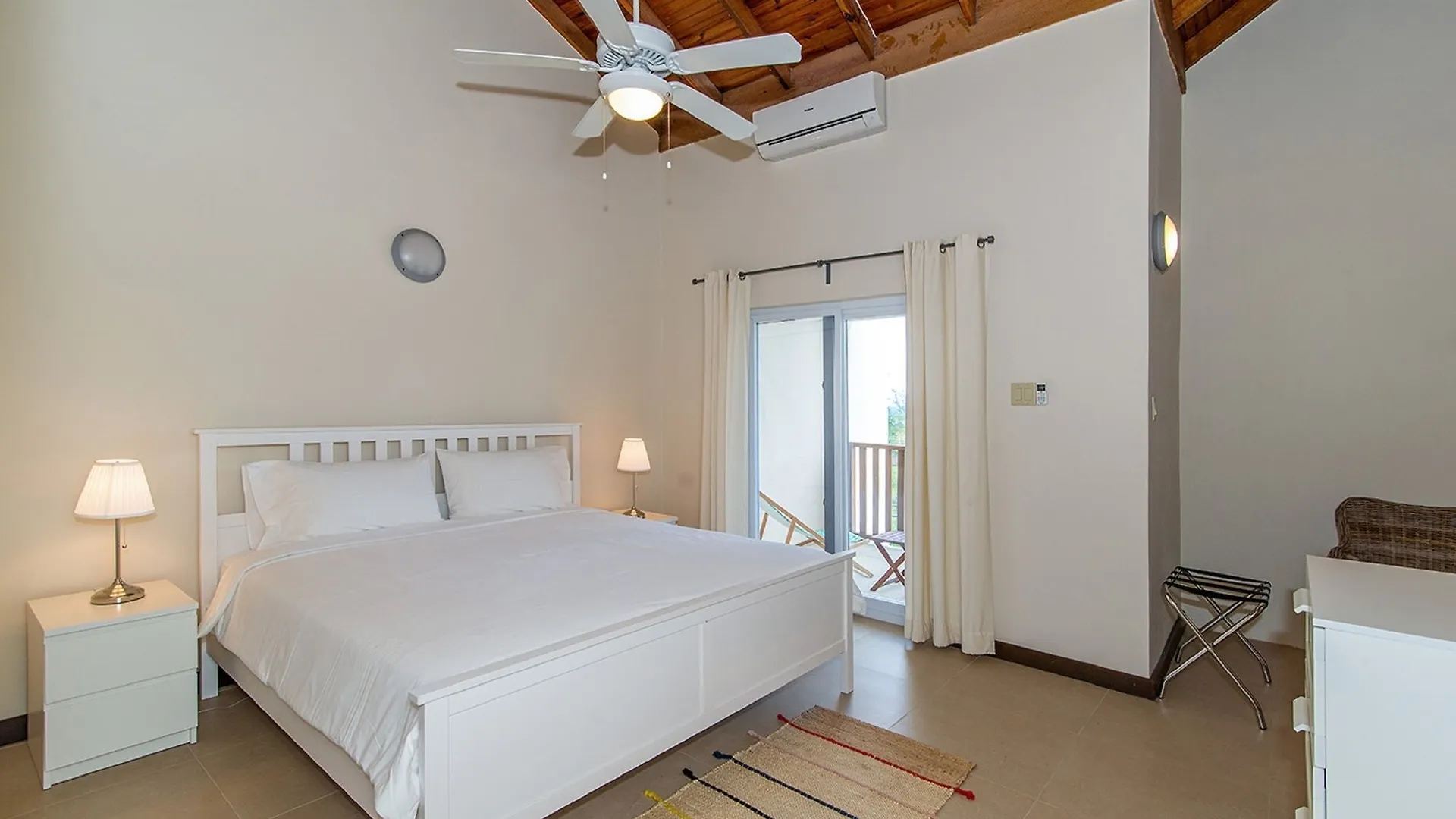 Nianna Coral Bay Gorgeous Townhouse Villa Montego Bay
